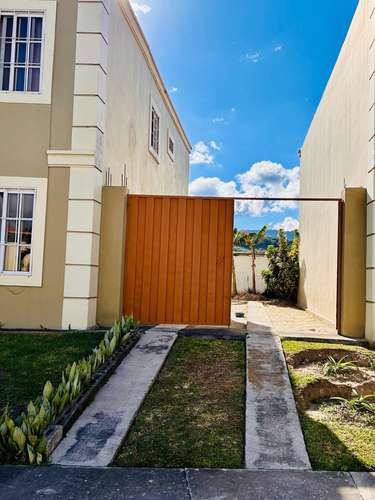 Se Vende Casa Res. Los Hidalgos I Etapa - Imagen 2