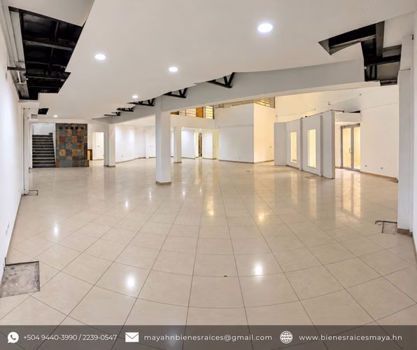  ¡SE ALQUILAN LOCALES EN PLAZA SAVANNAH, BLVD. MORAZÁN! - Imagen 7