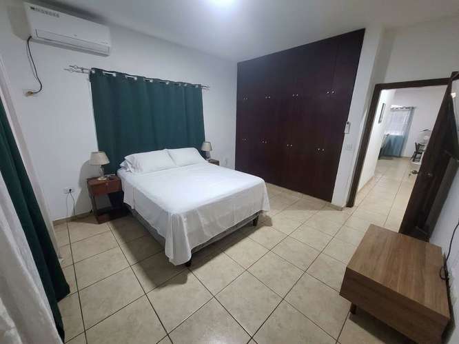 SE VENDE CASA EN RESIDENCIAL VILLAS PARAISO SAN PEDRO SULA - Imagen 3