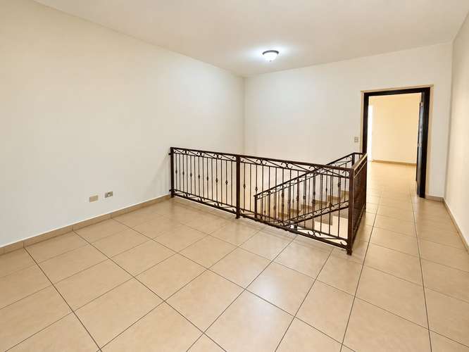 Se Vende Bonita Casa Res. Sta. Cruz - Imagen 9