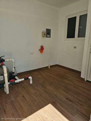 Se Vende Casa con Piscina en Res. Los Cedros  - Imagen 12