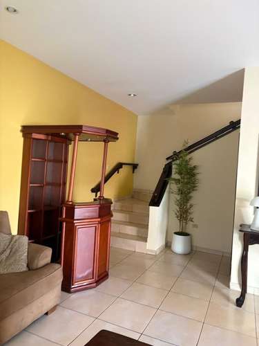 Se Alquila Townhouse Amueblado en Juan Lindo - Imagen 6