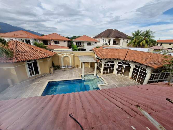  ¡RESIDENCIA EN VENTA – JARDINES DEL VALLE, SAN PEDRO SULA!  - Imagen 5