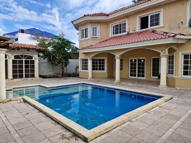  ¡RESIDENCIA EN VENTA – JARDINES DEL VALLE, SAN PEDRO SULA!  - Imagen 2