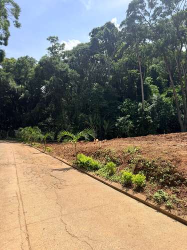 Lotes a le venta en Residencial Quinta Los Laureles