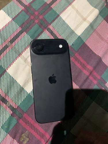 Iphone 17 Air 256 GB Negro- Como nuevo Batería al 100% 