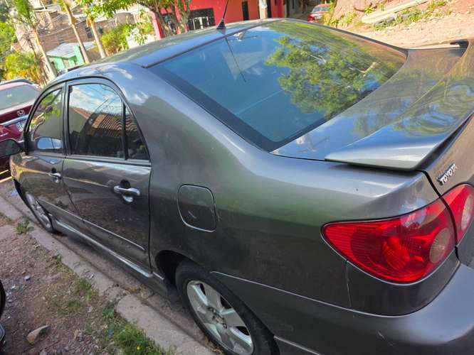 Toyota Corolla S 2005