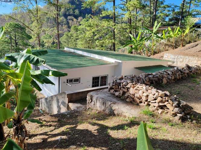 En venta casa moderna en Tatumbla en zona exclusiva - Imagen 4