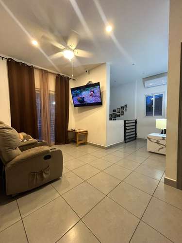 Oportunidad de inversión |Vivienda amplia zona Nor-Oeste,Residencial El Bosque. San Pedro Sula . Escribir al 