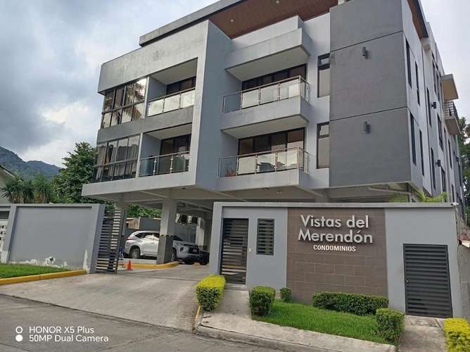 EN ALQUILER: Exclusivo Apartamento Amueblado en Barrio Rio Piedras 