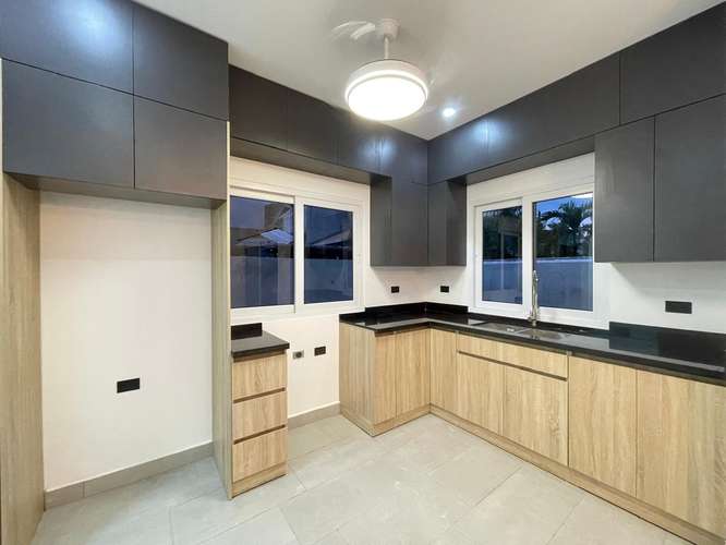 Se Alquila Townhouse En Residencial Mackay