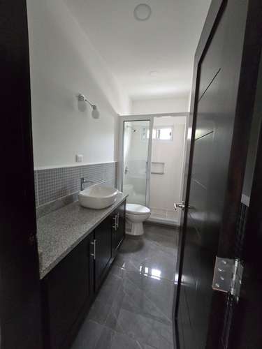 SE VENDE CASA EN RESIDENCIAL GIRONA