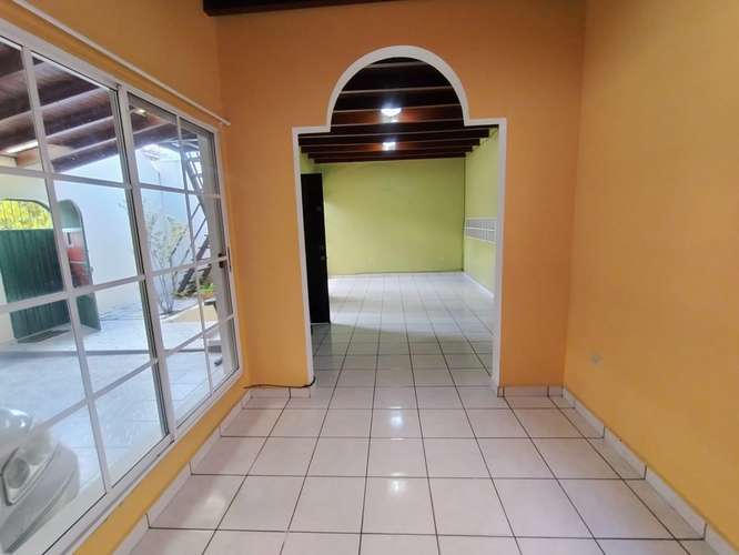 Propiedad ideal para inversion en colonia Miraflores Sur