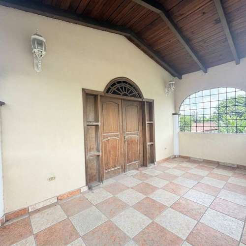  ¡CASA EN VENTA – COLONIA SAN CARLOS DE SULA, SAN PEDRO SULA!  - Imagen 8