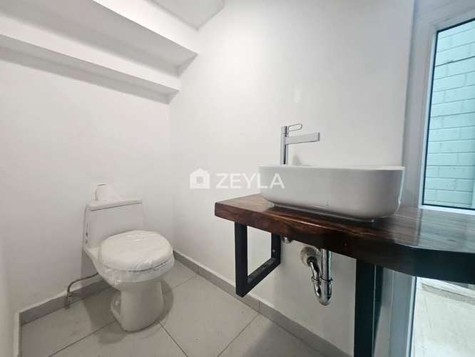 Se Alquilan Townhouses Duplex Nuevos En Residencial Cedros, SPS - Imagen 6