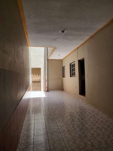 Se Vende Hermosa Casa Res. Las Uvas - Imagen 5