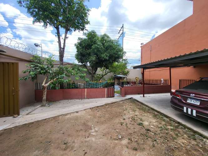Se Vende Hermosa Casa Res. Las Uvas - Imagen 11