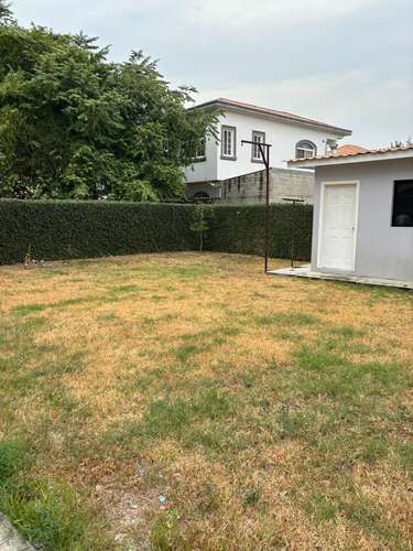 Se Vende Casa en Res. Bugambilia - bulevar Mackay 