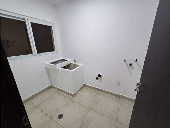 Res.Roble Oeste/CIRCUITO CERRADO,VIGILANCIA 24/7/SOLO SON 2 APARTAMENTOS EN LA PROPIEDAD - Imagen 6