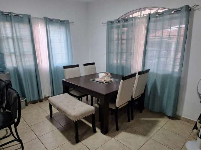  ¡CASA EN VENTA – RESIDENCIAL VILLAS PARAÍSO, SAN PEDRO SULA!  - Imagen 5