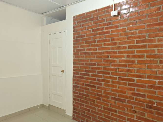 Se alquila apartamento monoambiente, exclusivamente para dama( Una persona) 