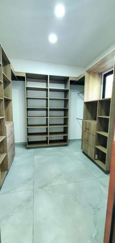  ¡RESIDENCIA DE ESQUINA EN VENTA – CIUDAD JARAGUA, SAN PEDRO SULA!  - Imagen 5