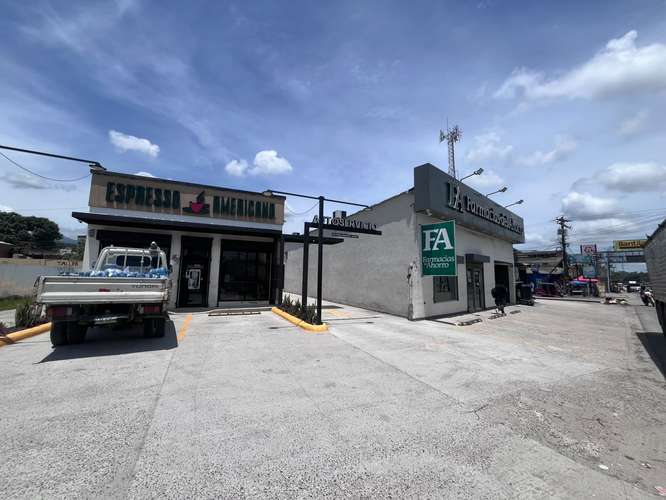 SE ALQUILA LOCAL COMERCIAL CON AUTOSERVICIO - Imagen 7