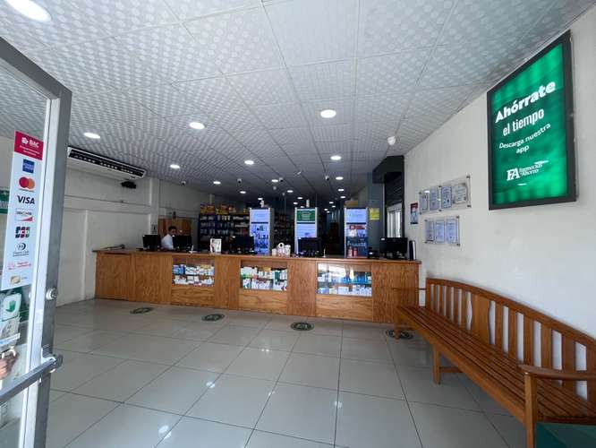 SE ALQUILA LOCAL COMERCIAL CON AUTOSERVICIO - Imagen 2
