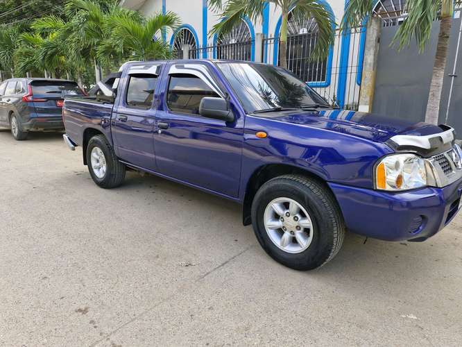 vendo Nissan Frontier TD27 2004 aire acondicionado eléctrico mecánico motor diesel 4cc documentos originales factura or. - Imagen 2