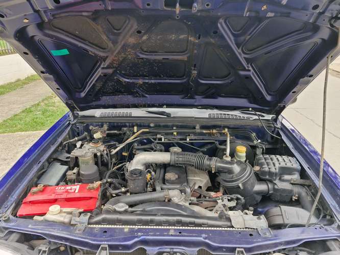vendo Nissan Frontier TD27 2004 aire acondicionado eléctrico mecánico motor diesel 4cc documentos originales factura or. - Imagen 8