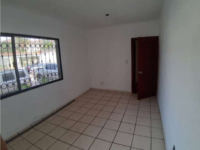 Res.El Trapiche/Circuito Cerrado/AMPLIOS ESPACIOS/Centrico, 3 Hab+Hab.servicio+Patio+Parqueo - Imagen 13