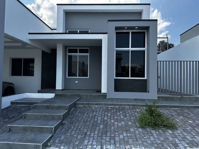 Casa de 4 habitaciones en venta, Ciudad Jaragua, San Pedro Sula