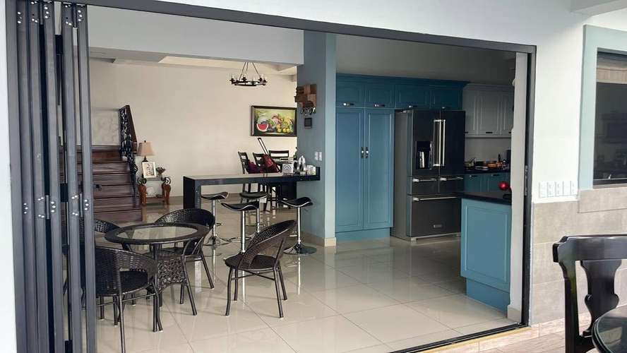 Se Vende Hermosa Casa Res. Las Uvas - Imagen 6