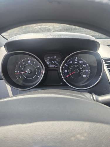 Hyundai Elantra 2016 - Imagen 5