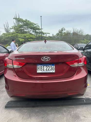 Hyundai Elantra 2013