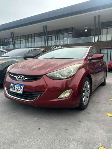 Hyundai Elantra 2013
