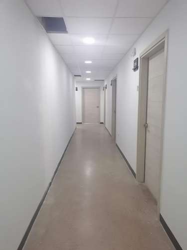 Local para clinicas en piso medico. - Imagen 3
