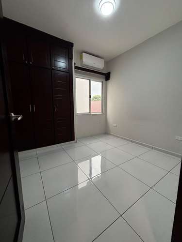 Rento Townhouse en Casa Maya IV SPS  - Imagen 3