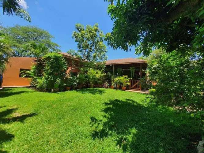 SE VENDE CASA EN COLONIA TREJO-SAN PEDRO SULA