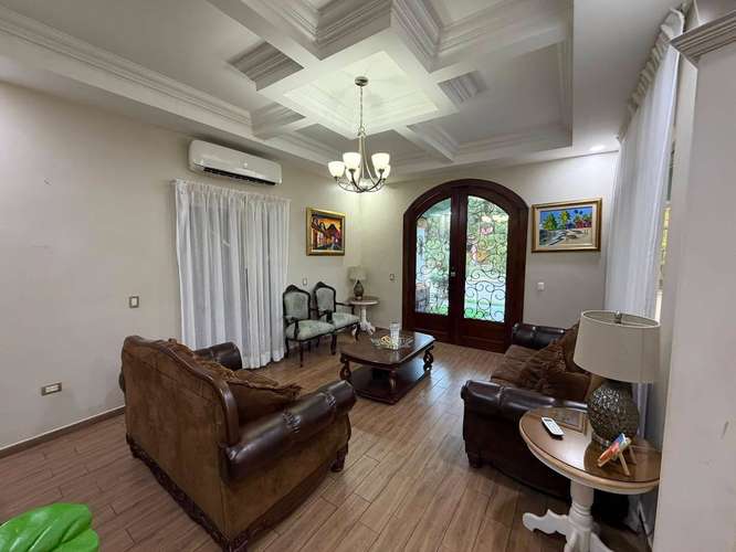 SE VENDE ESPECTACULAR CASA EN RESIDENCIAL SALAMANCA-SAN PEDRO SULA - Imagen 2