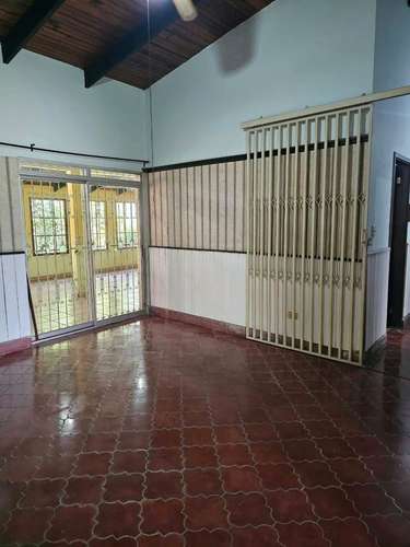 SE RENTA AMPLIA CASA EN COLONIA MODERNA SAN PEDRO SULA - Imagen 7