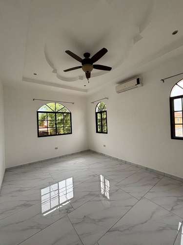 SE RENTA CASA EN RESIDENCIAL BUGAMBILIA-SAN PEDRO SULA - Imagen 5
