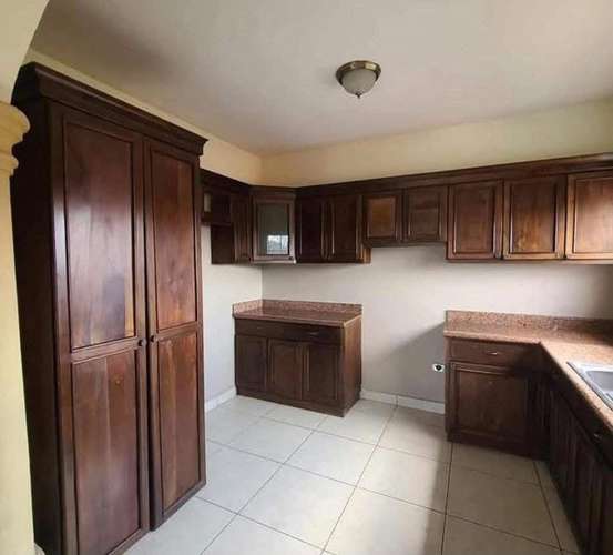 SE ALQUILA APARTAMENTO EN VILLAS MATILDA-SAN PEDRO SULA - Imagen 5