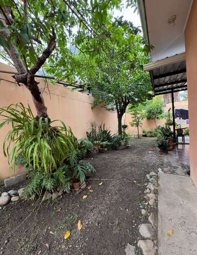 SE VENDE AMPLIA CASA EN RESIDENCIAL LOS ALAMOS-SAN PEDRO SULA - Imagen 4