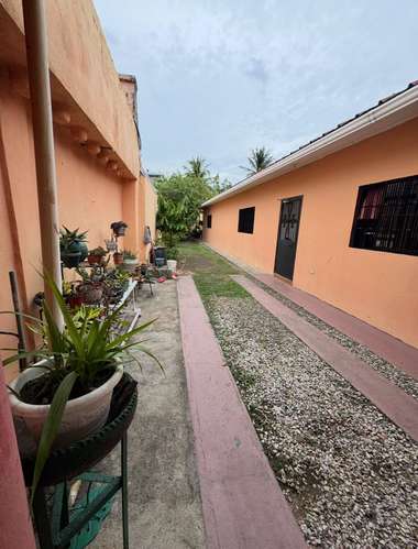 SE VENDE AMPLIA CASA EN RESIDENCIAL LOS ALAMOS-SAN PEDRO SULA - Imagen 3