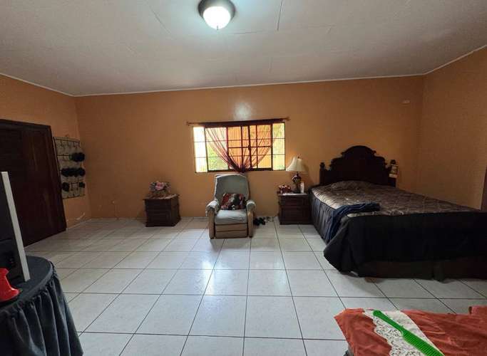 SE VENDE AMPLIA CASA EN RESIDENCIAL LOS ALAMOS-SAN PEDRO SULA - Imagen 8