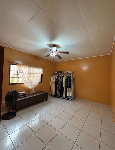 SE VENDE AMPLIA CASA EN RESIDENCIAL LOS ALAMOS-SAN PEDRO SULA - Imagen 9