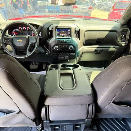 CHEVROLET SILVERADO 2024