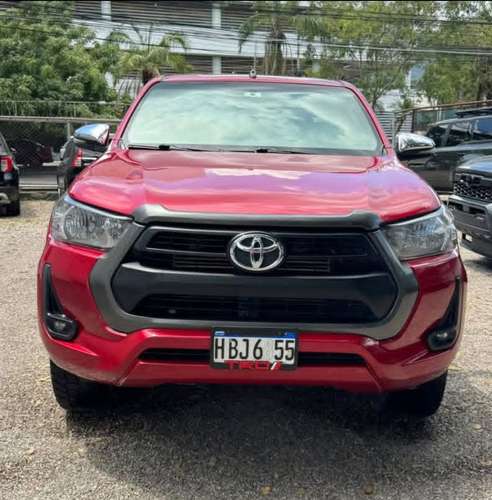 TOYOTA HILUX 2022 