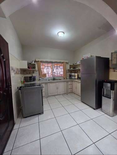  ¡CASA EN VENTA EN COLONIA COLOMBIA, 105 BRIGADA, SAN PEDRO SULA!  - Imagen 3